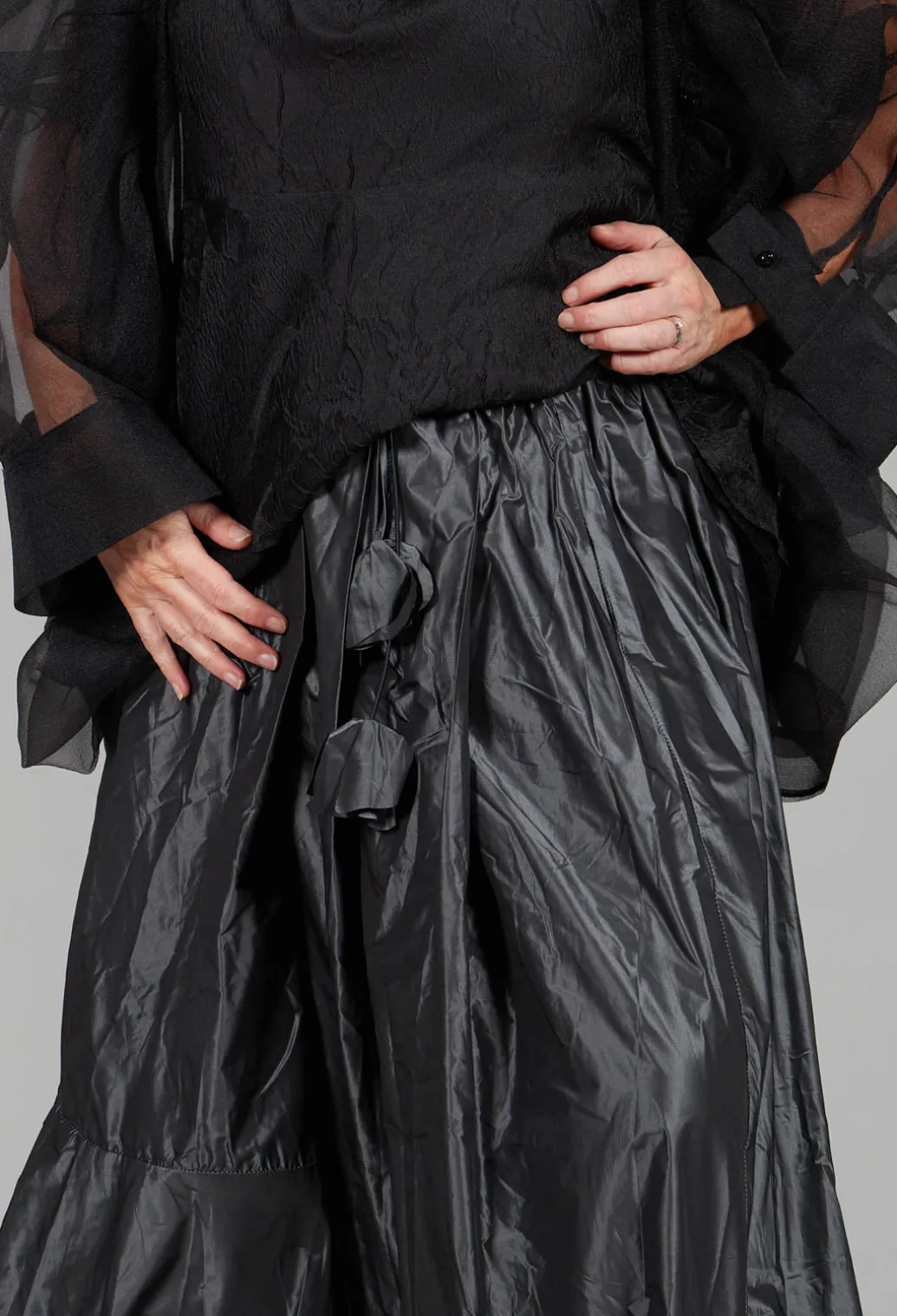 Dipped Hemline Skirt in Grey