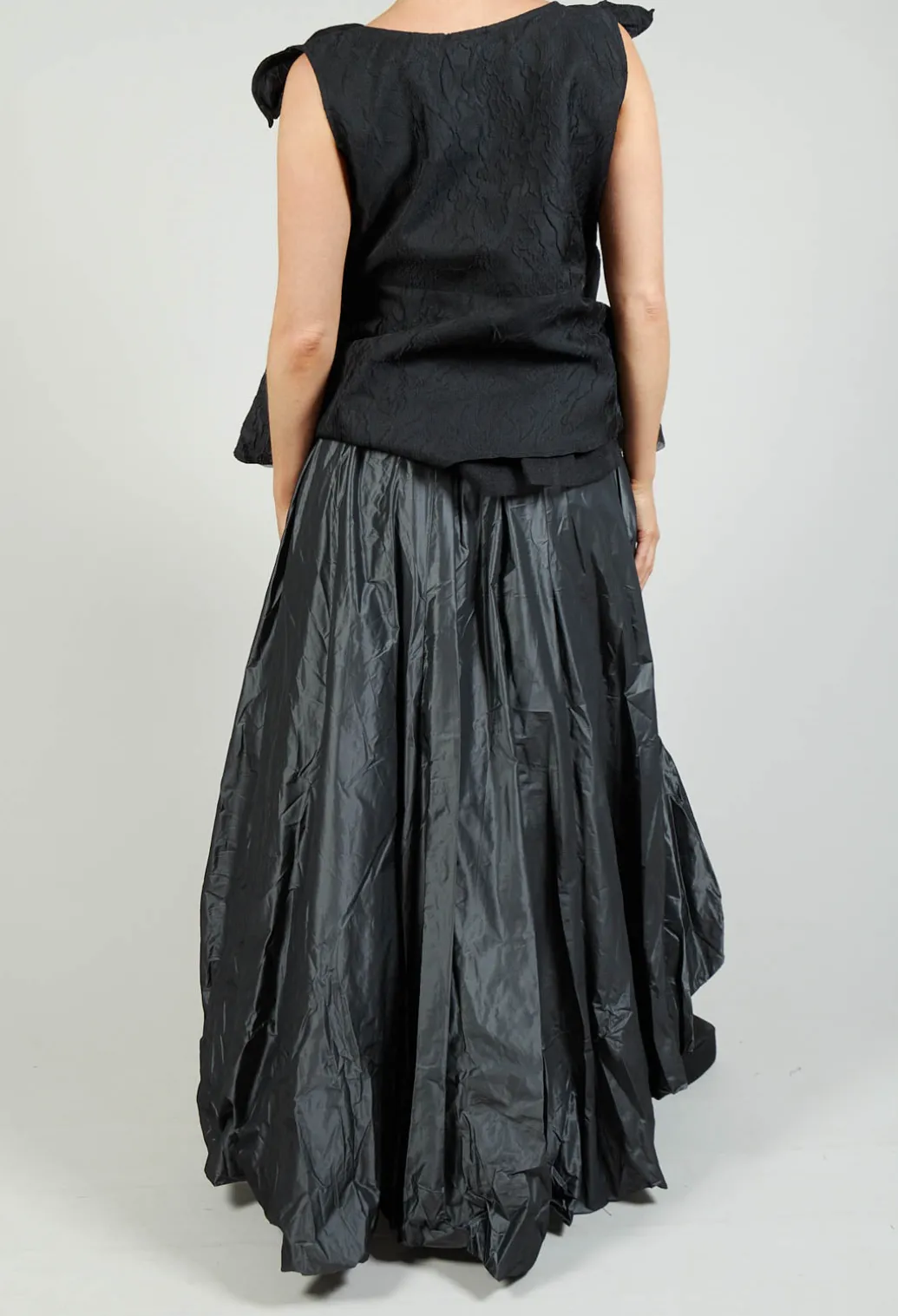 Dipped Hemline Skirt in Grey