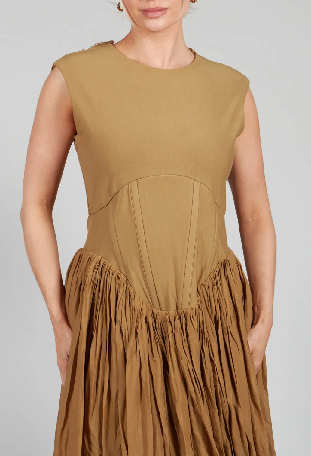 Distinto Dress in Dried Tobacco