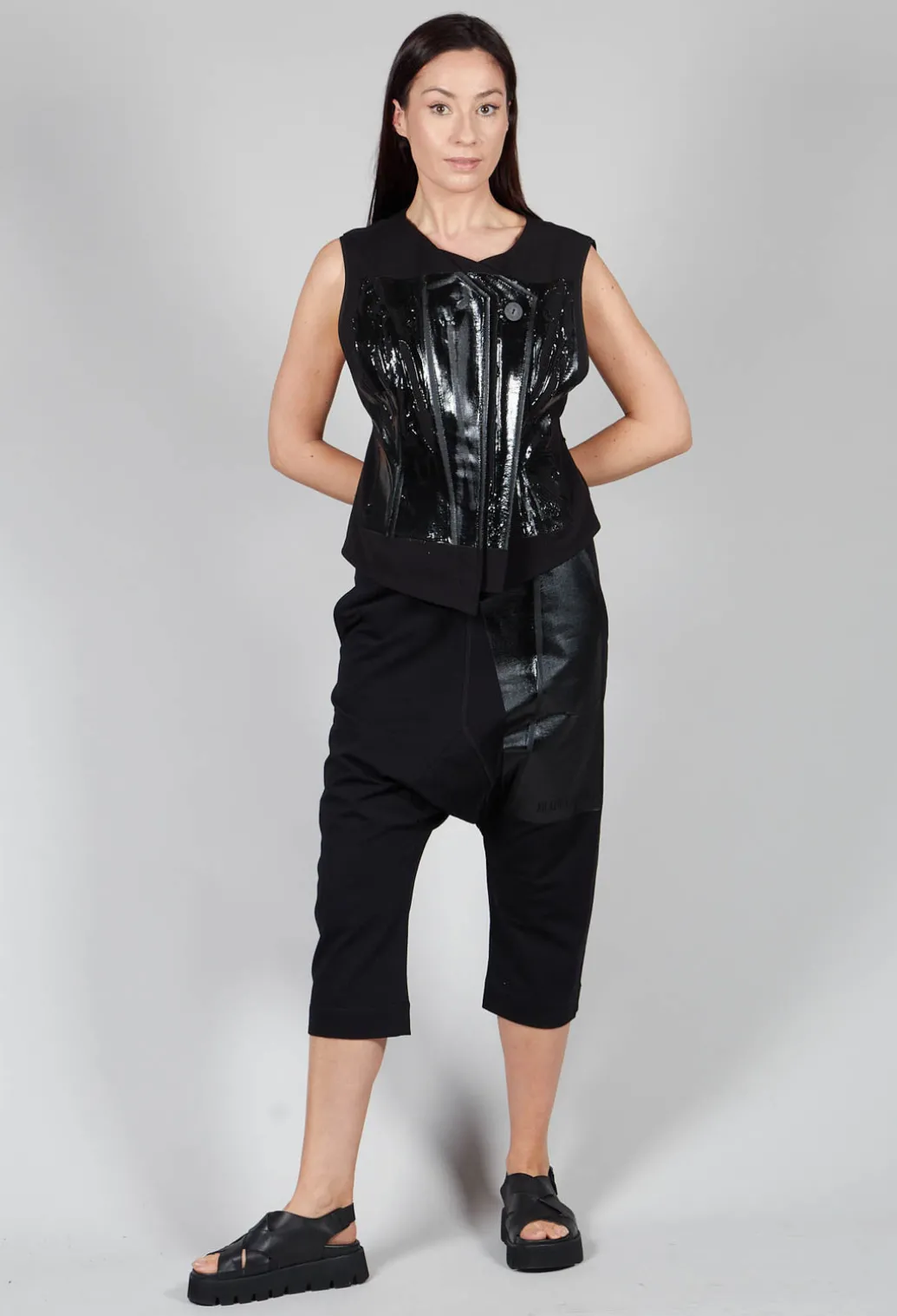 DIUR Vest in Black