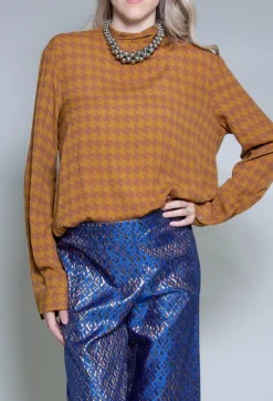 Dogtooth Blouse in Gold