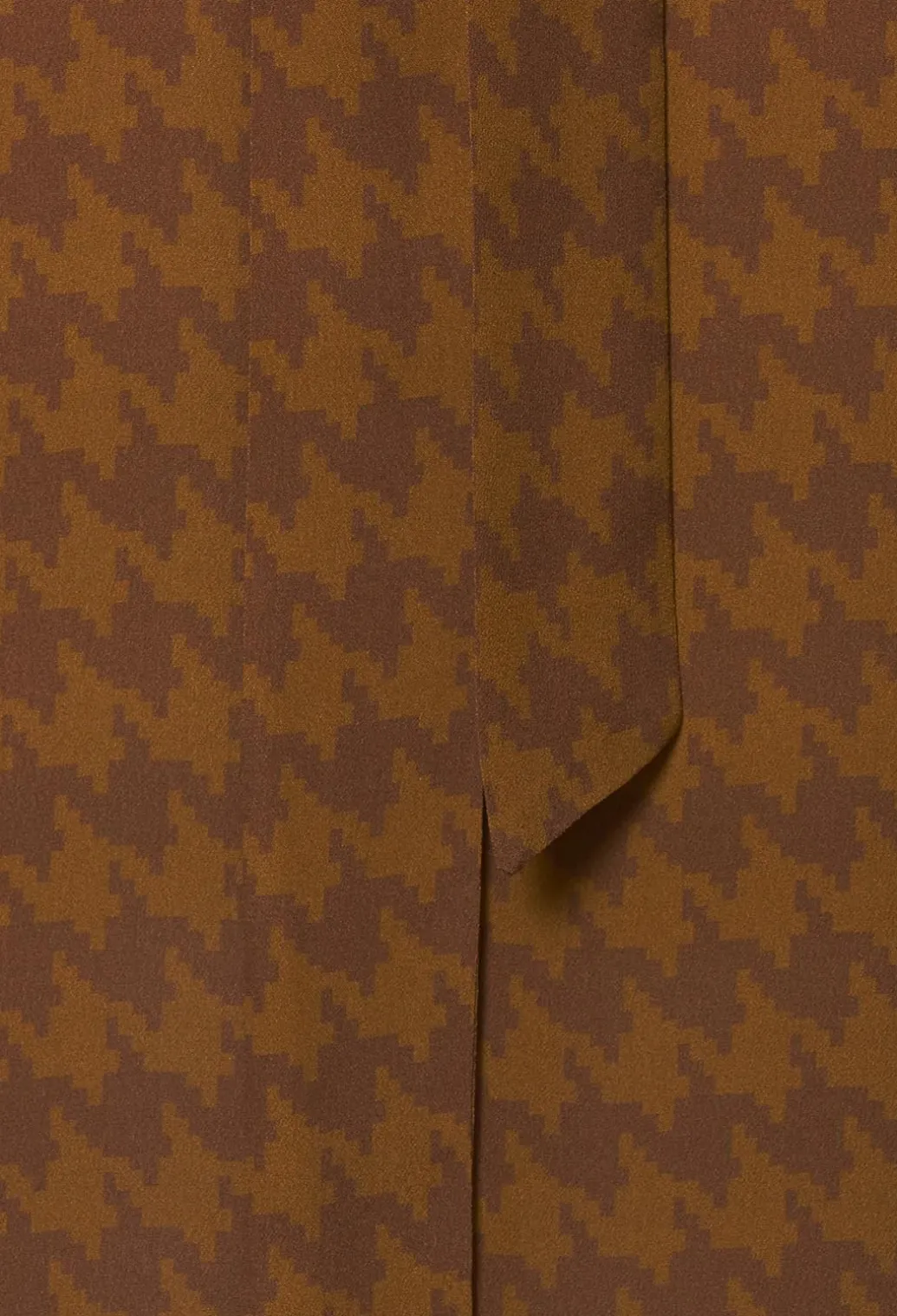 Dogtooth Blouse in Gold