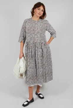 Dominga Print Dress in Brown Sticks