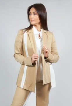 Double Breasted Blazer in Cerotto