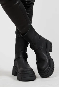 Double Buckle Ankle Boots in Gasoline Cobra Nero