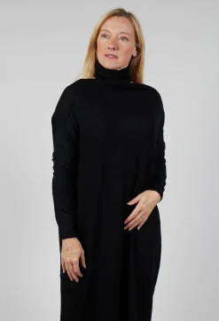 Dress in Catherine Nero