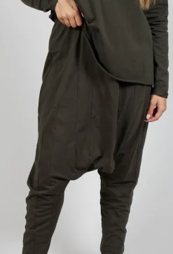Drop Crotch Trousers with Exposed Seams in Jungle