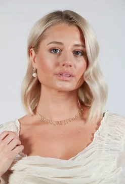 Droplet Necklace in Gold