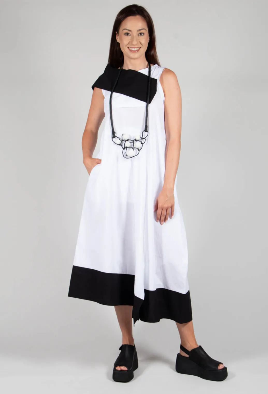 ELAN1 Dress in White with Black
