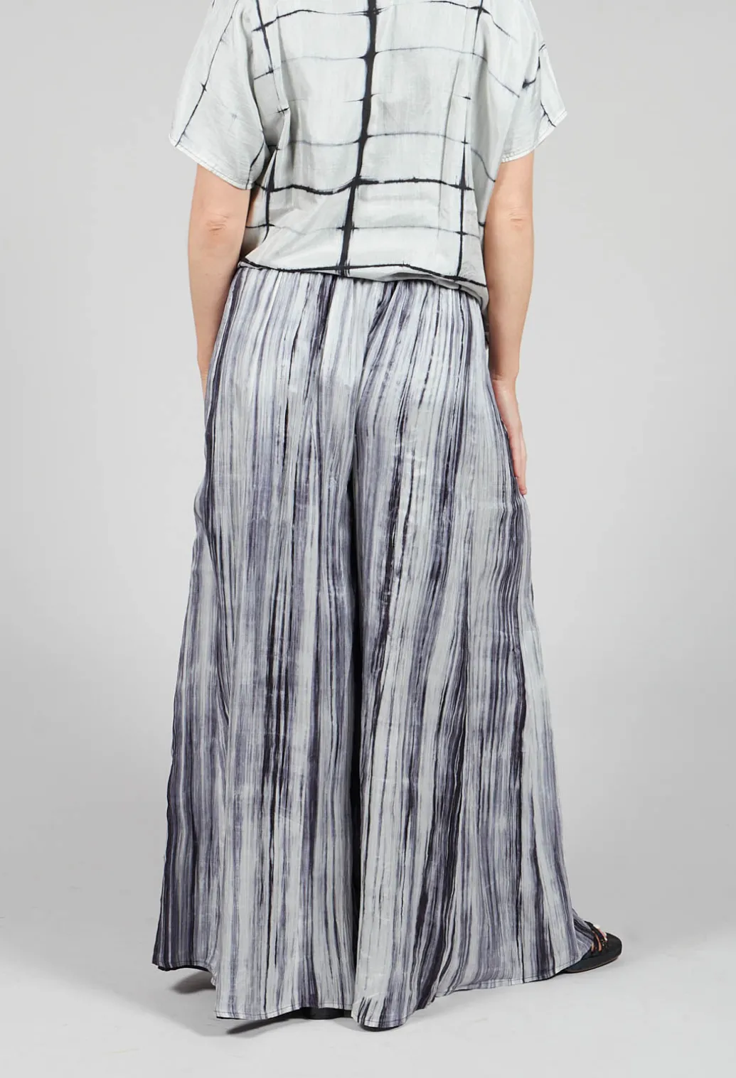 Emma Reversible Pants in Black and White