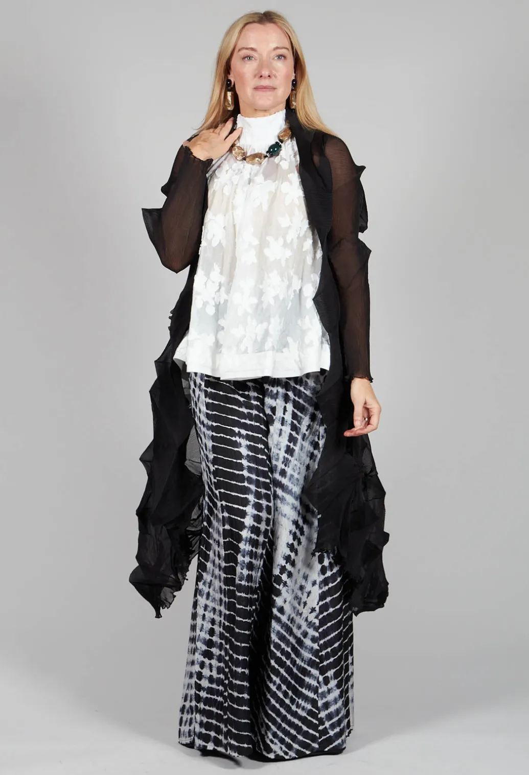 Emma Reversible Pants in Crocodise Black