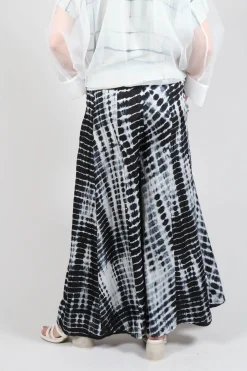 Emma Reversible Pants in Crocodise Black