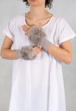 Fingerless Gloves in Taupe