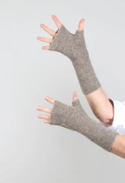 Fingerless Gloves in Taupe