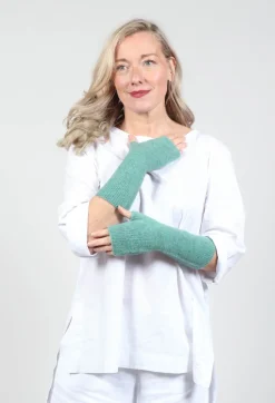 Fingerless Gloves in Turquoise