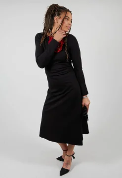 Fit Dress in Black