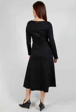 Fit Dress in Black