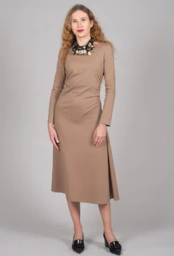 Fit Dress in Camel