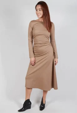 Fit Dress in Camel