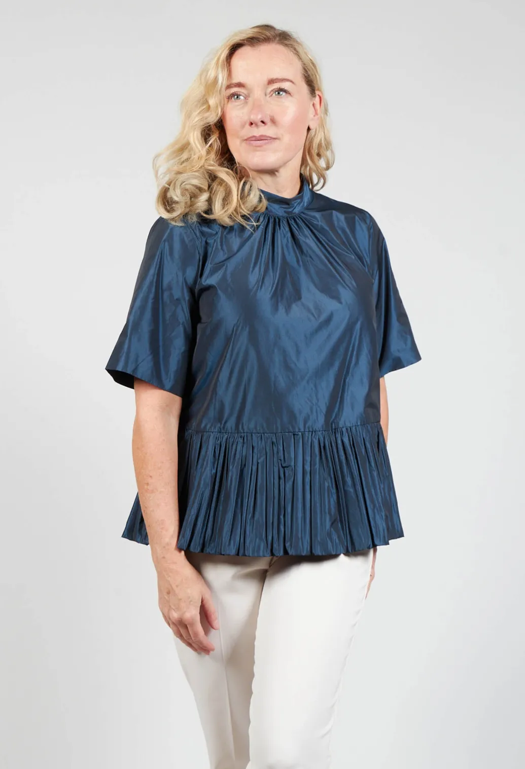 Flared Shape Shirt in Navy