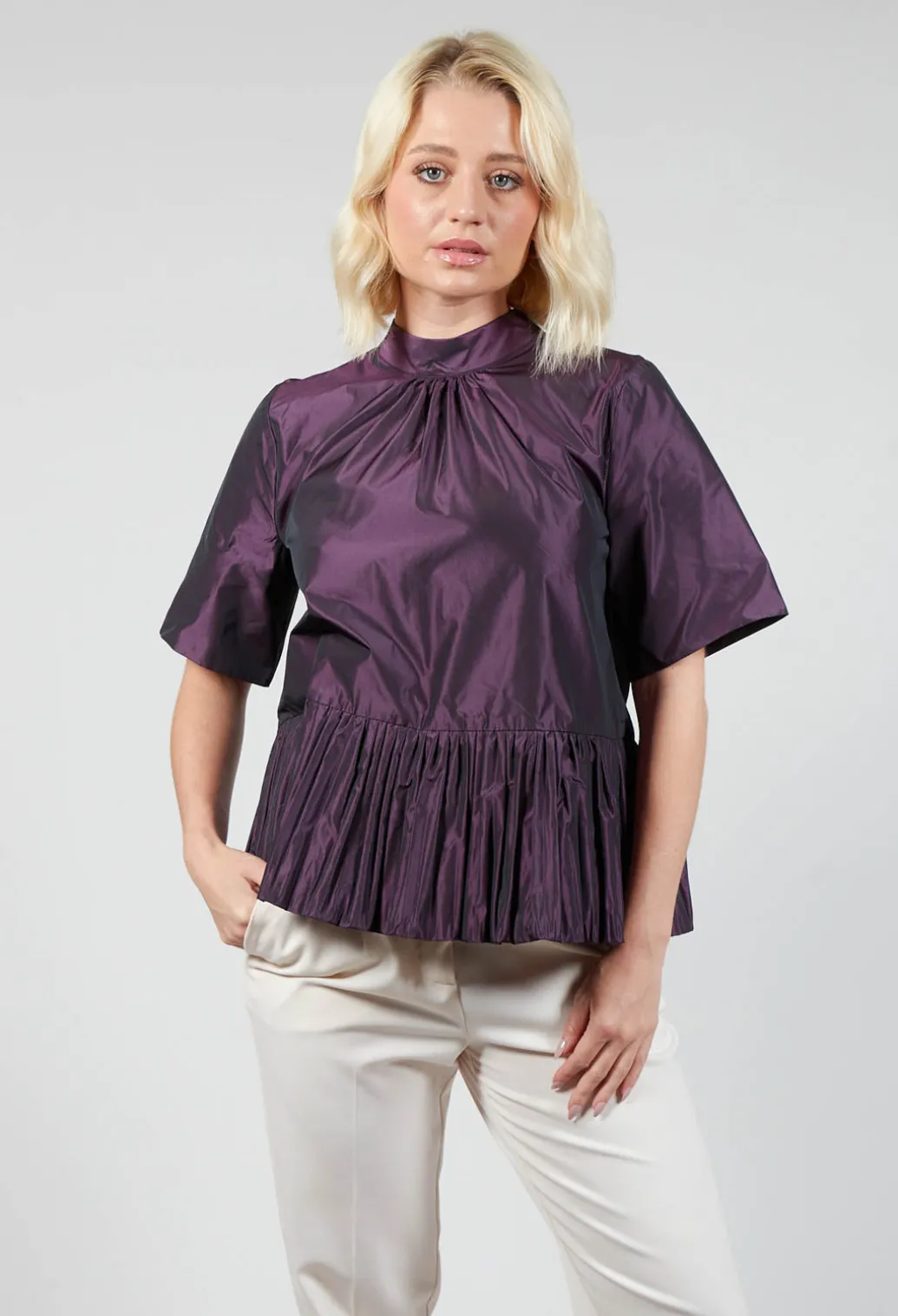 Flared Shape Shirt with Short Sleeves in Purple