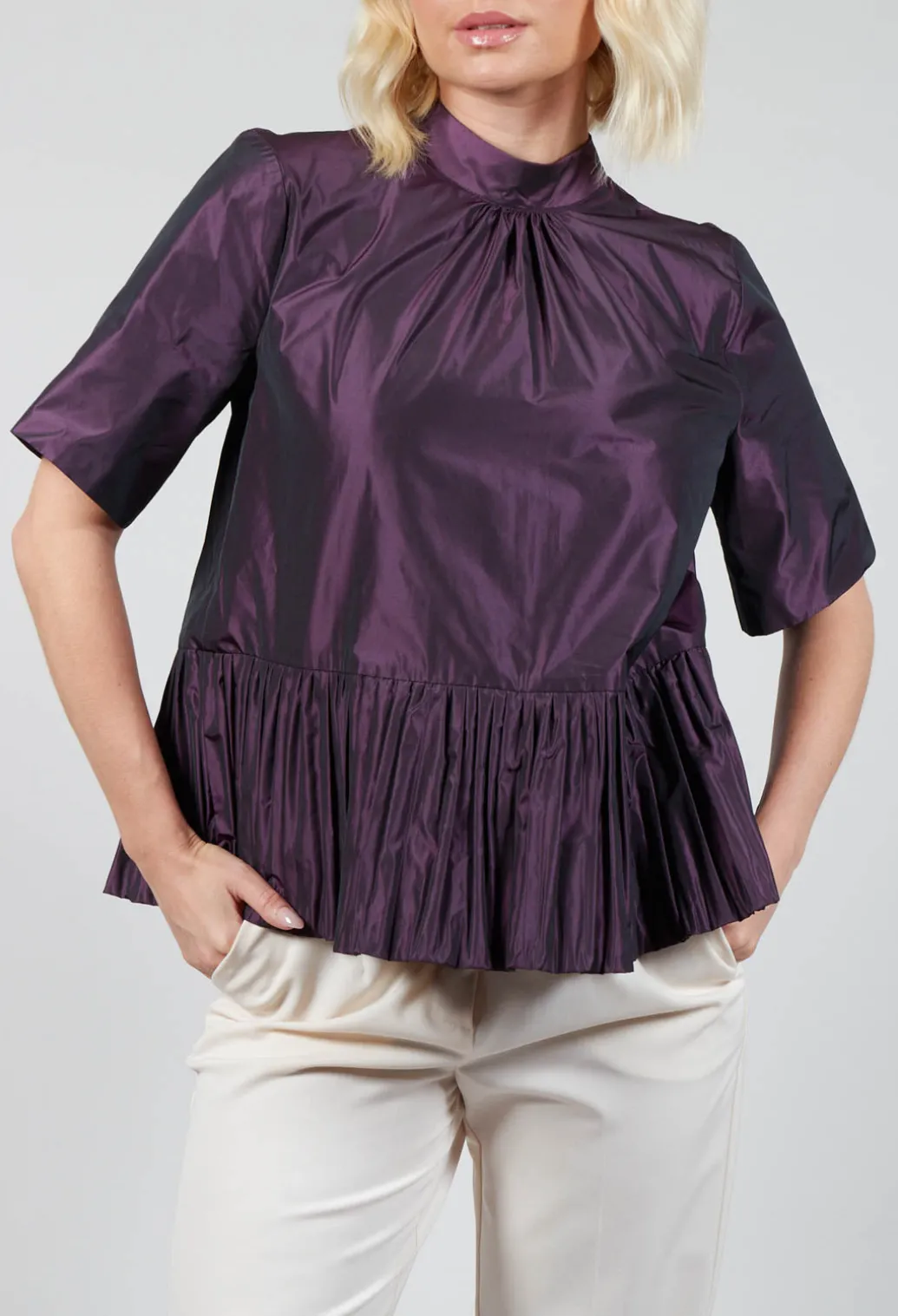 Flared Shape Shirt with Short Sleeves in Purple