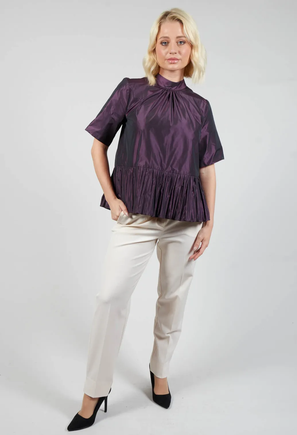 Flared Shape Shirt with Short Sleeves in Purple