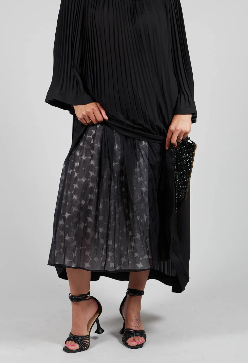 Flower Print Midi Skirt in Black