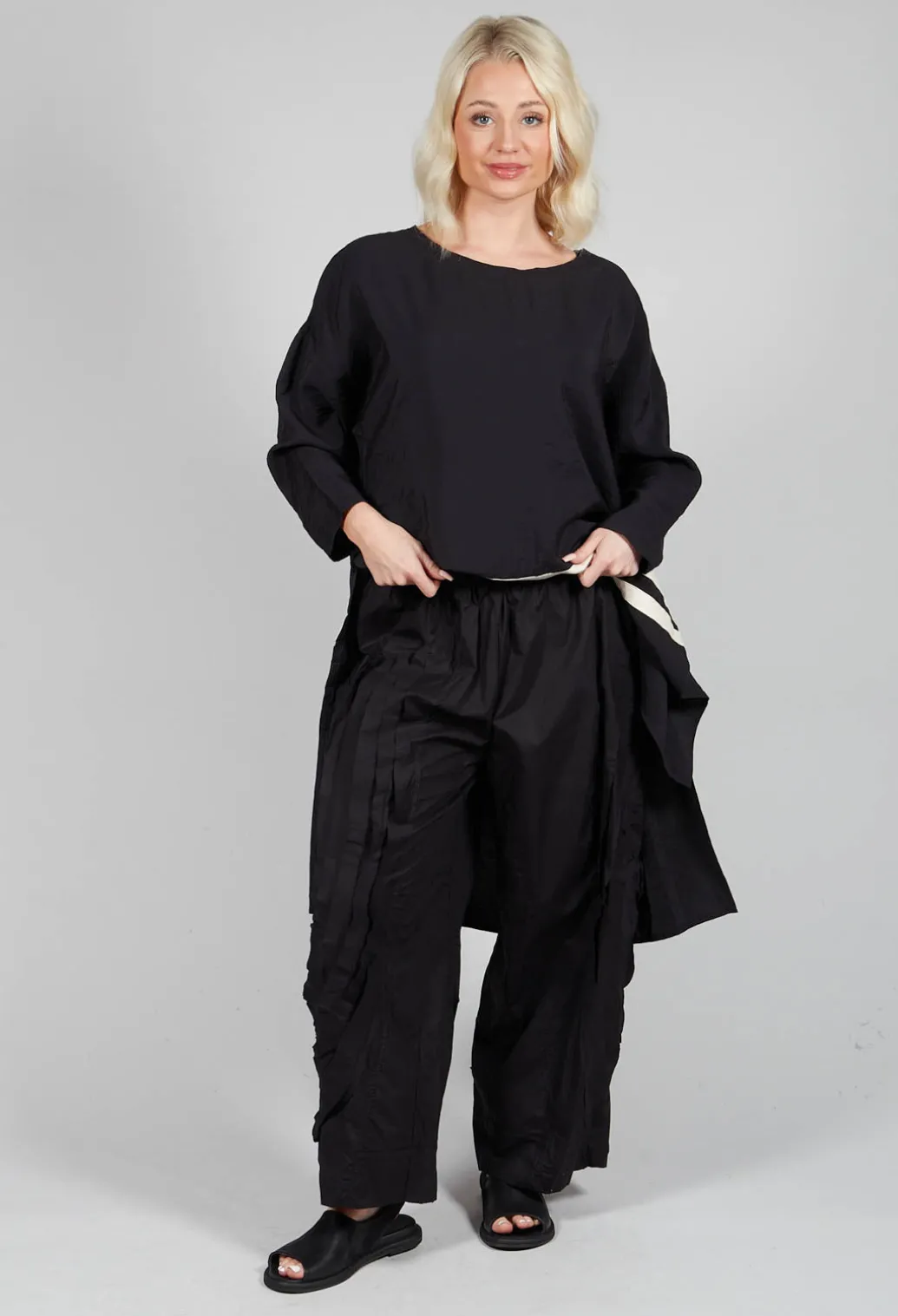 Fold Texture Trousers in Beige