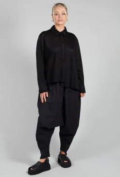 Front Crop Shirt in Black