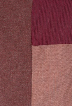 Gathered Scarf in Red/Burgundy