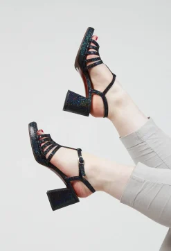 Genial Chunky Heel in Black