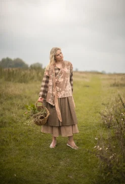 Geranium Dress in Laineu Carlaine