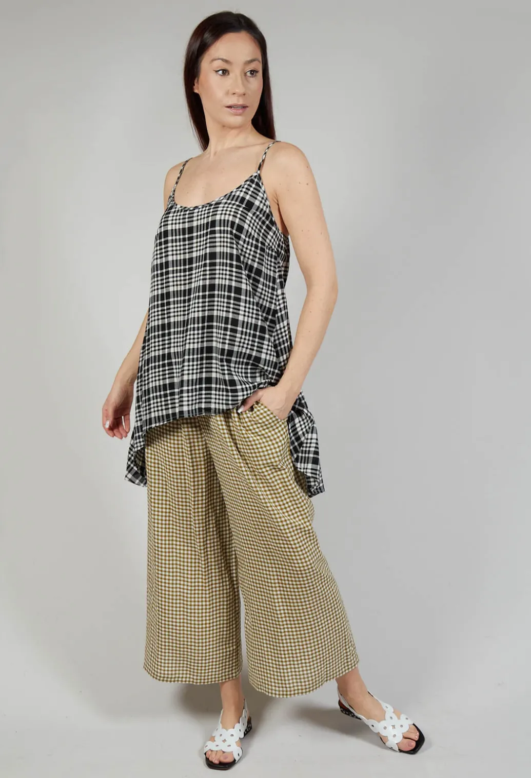 Gingham Tunic Vest in Nero