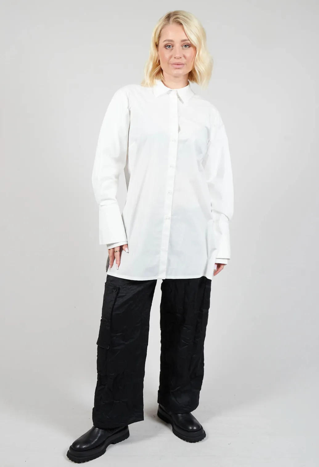 Glam Blouse in Off White