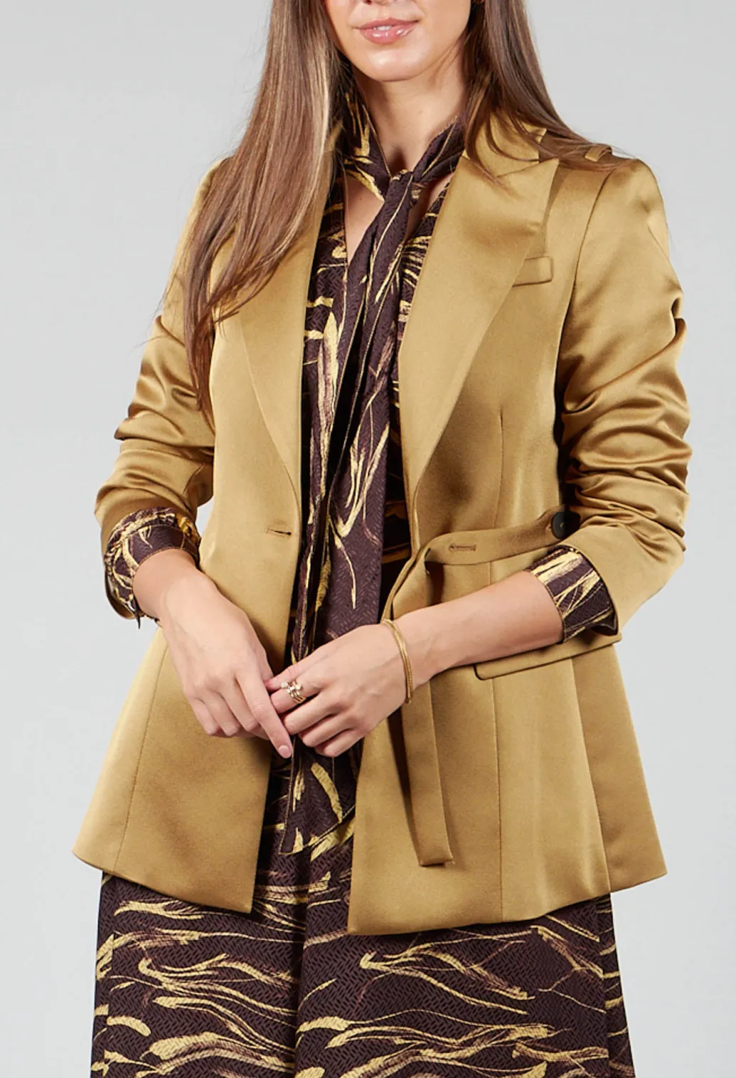 Gloss Satin Blazer in Tobacco