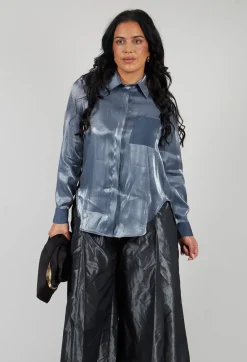 Glossy Shirt in Blue