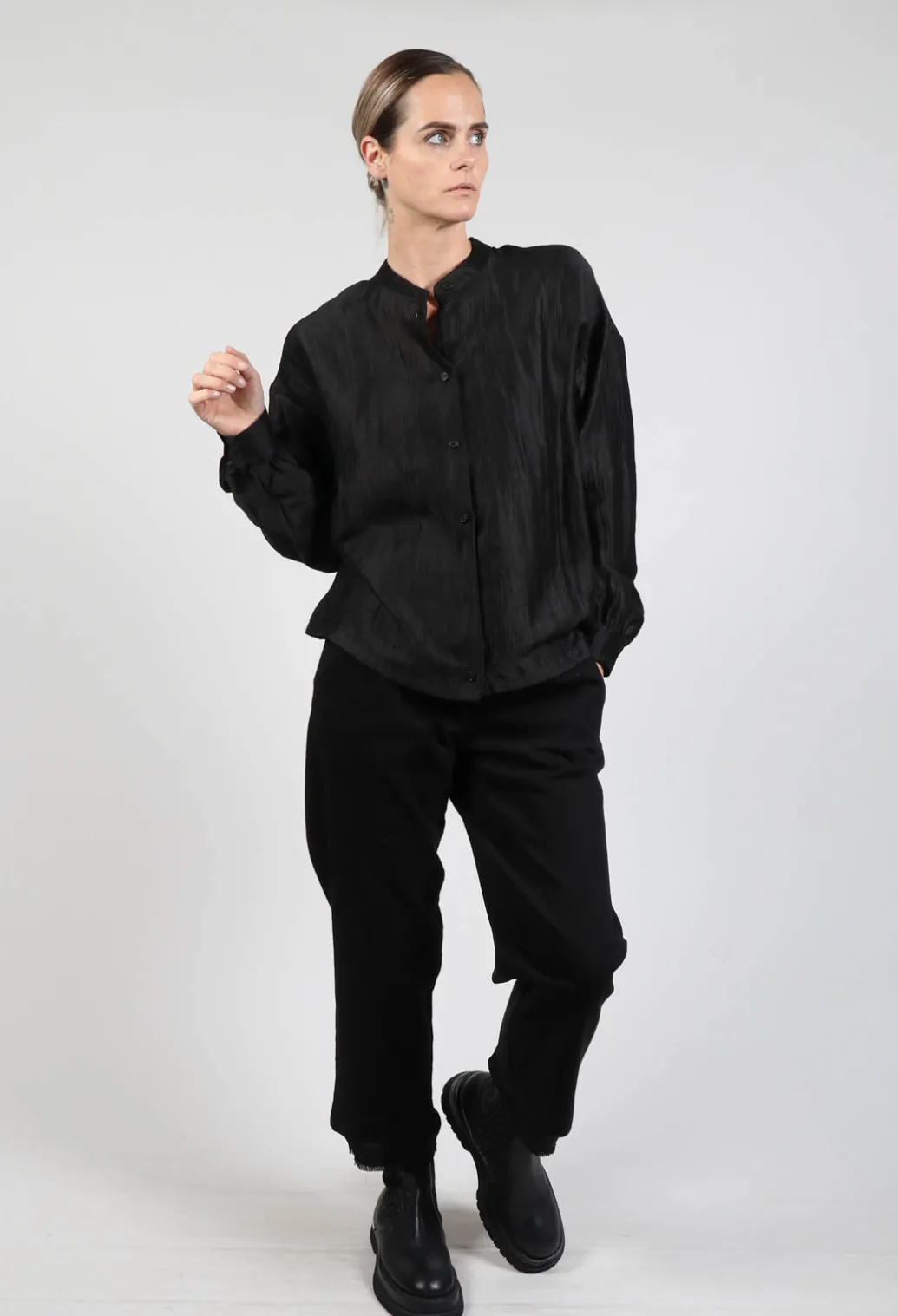Grandad Collar Shirt in Over Nero