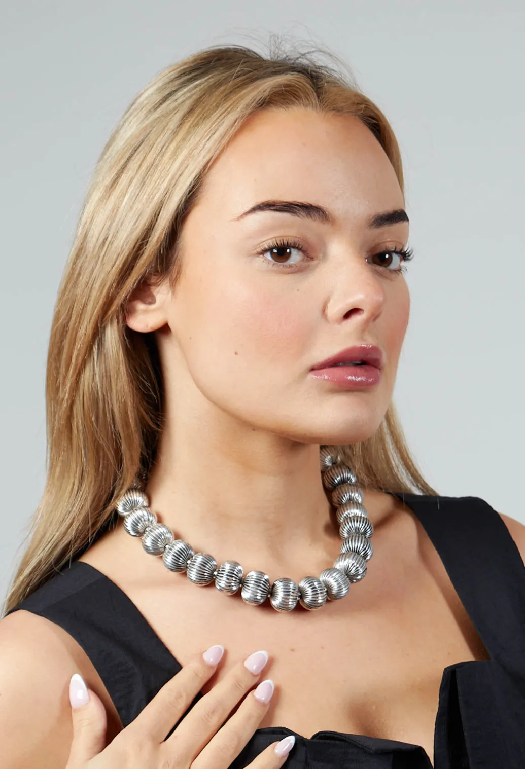 Greta Choker in Silver