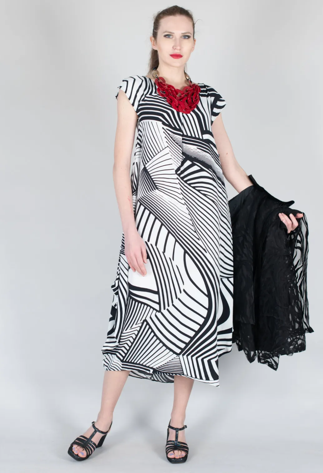 GRKO1 Dress in White with Black