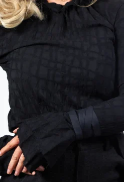 Hals Blouse in Black