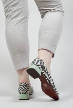 Hetus Shoe with Tassle Embelishment in Green Black and White