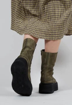 High Ankle Boots with Platform Sole in London Forest