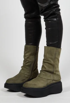 High Ankle Boots with Platform Sole in London Forest