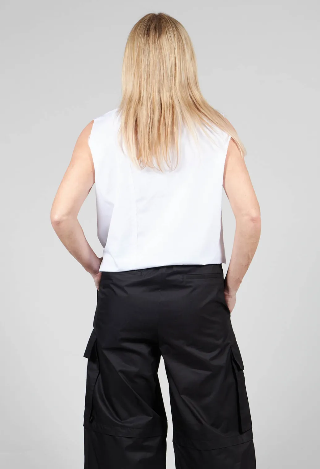 High Collar Sleeveless Shirt in White