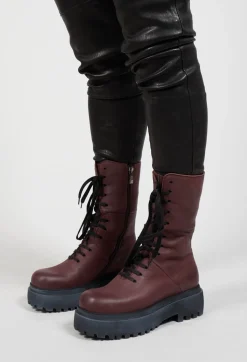 High Lace Up Boots in Gasoline Melanzana