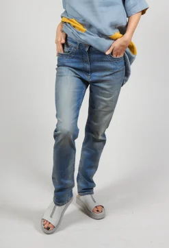 High Waisted Jeans
