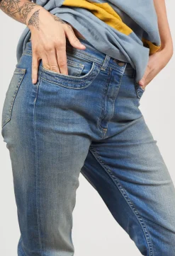 High Waisted Jeans