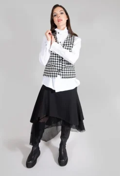 Hounds Tooth Printed Waistcoat in 1000