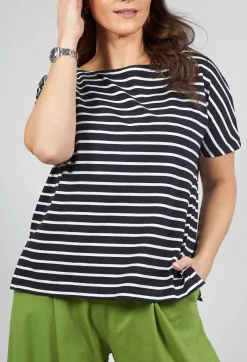 Ibisco R Stripe T-Shirt in  Nero
